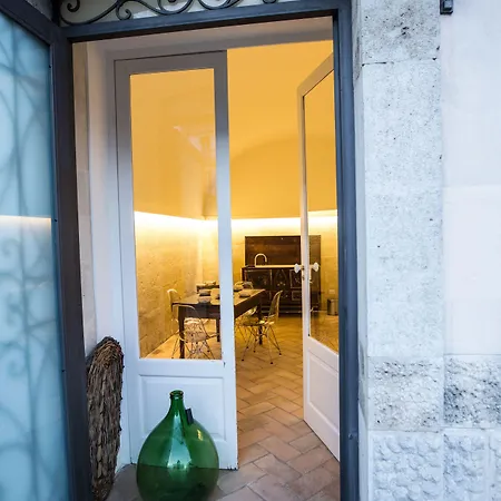 Giardini 82 Bed & Breakfast 3*