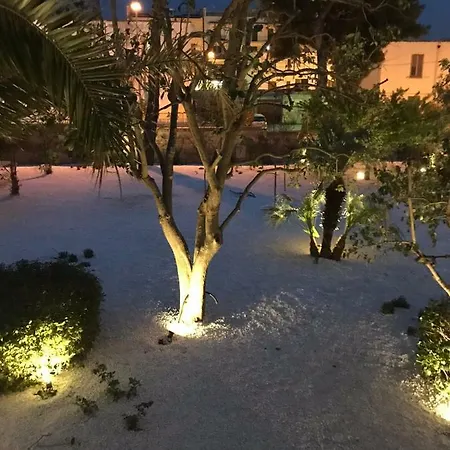 לינה וארוחת בוקר Giardini 82 3*