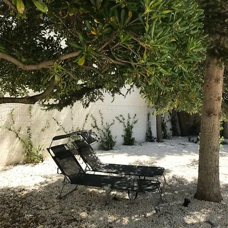 Giardini 82 3* גרבינה אין פוליה