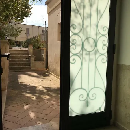 Bed & Breakfast Giardini 82