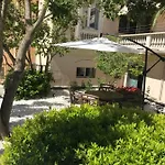 Giardini 82 Bed & Breakfast 3*