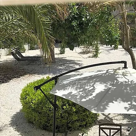 Bed & Breakfast Giardini 82