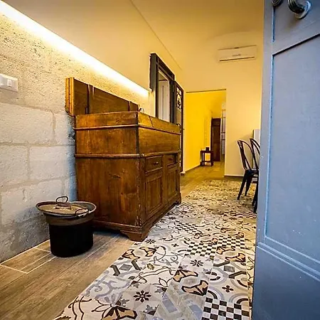 Bed & Breakfast Giardini 82