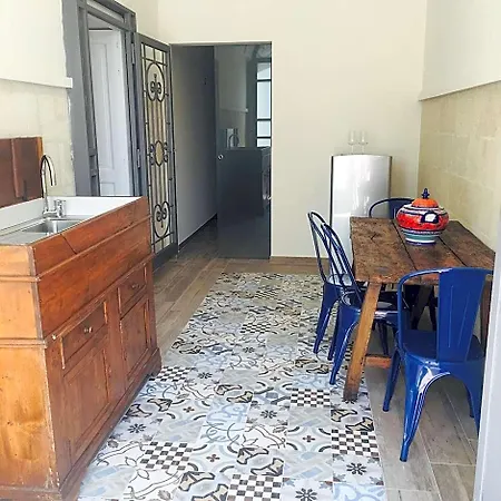 לינה וארוחת בוקר Giardini 82 3*