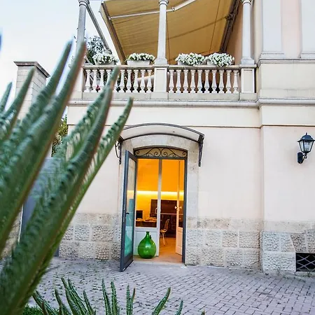 Bed & Breakfast Giardini 82 *