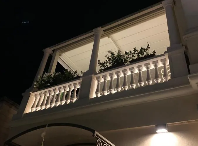 Giardini 82 住宿加早餐酒店 格拉维纳普利亚