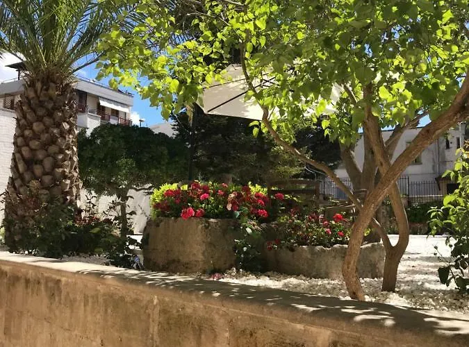 Giardini 82 Bed & Breakfast 3*