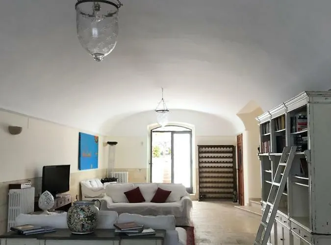 Giardini 82 Bed & Breakfast 3*